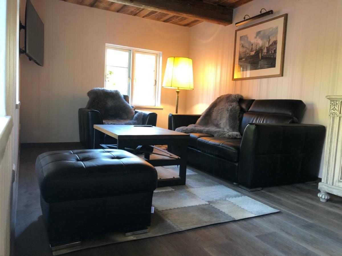 Heritage House Nida With 2 Bedrooms & Free Parking Kültér fotó